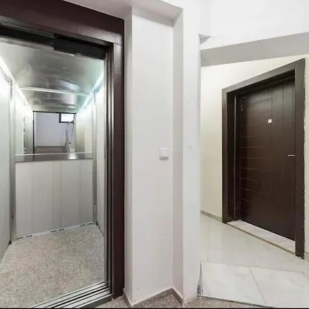 Apartament Karavelov Center Warna