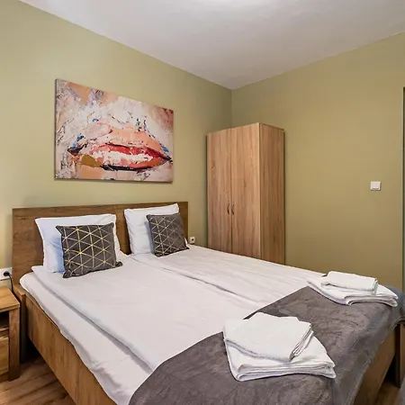 Apartament Karavelov Center *