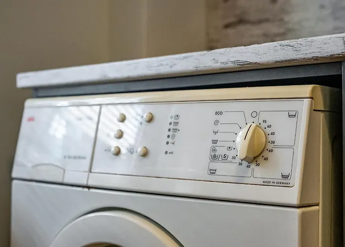 Karavelov Center * Varna